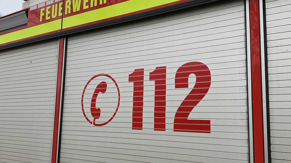 Ein Feuerwehrauto in Nahaufnahme